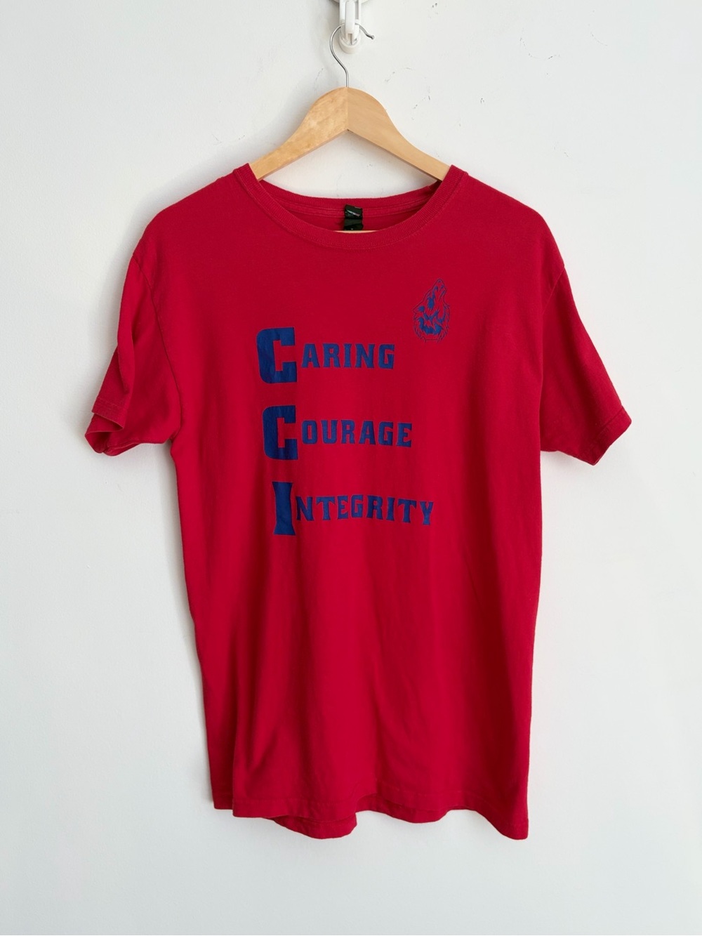 Vintage Caring Courage Integrity Collegiate Varsity Graphic Tee M